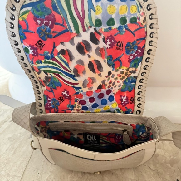 Chi Carlos Falchi ivory cream leather fringe  boho crossbody purse bag - Picture 6 of 9